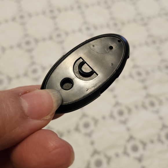 1 GB Flash Drive - Picture 4 of 10